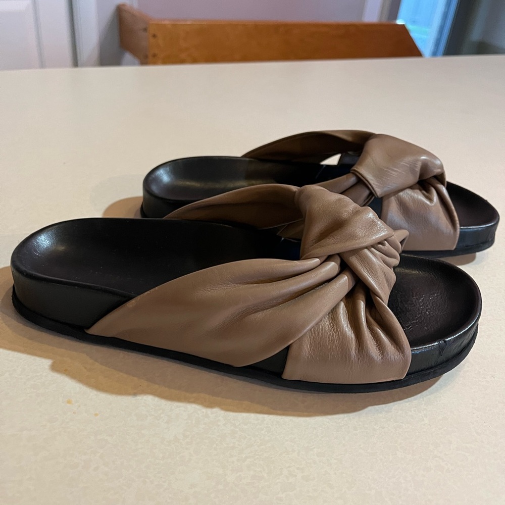 Jenni Kayne Elegant Brown & Black Slide Leather Sandals Size 7
